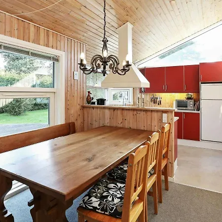 Three-bedroom Holiday In Faxe Ladeplads * Fakse Ladeplads